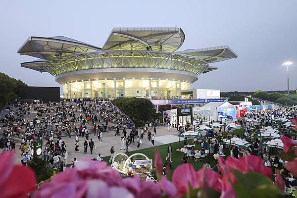 亚洲首个ATP发展中心、久事网球学院成立，申城顶级赛事推动区域繁荣发展