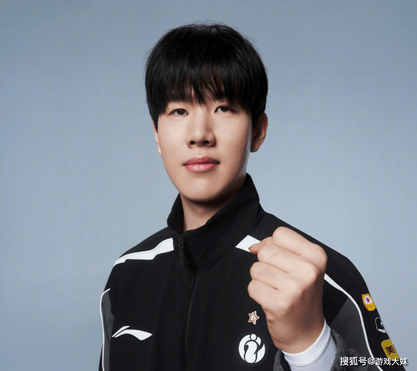 天蚕土豆疑似theshy黑粉,新书内故意嘲讽,吐槽shy哥是断手天王