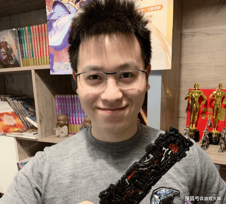 天蚕土豆疑似theshy黑粉,新书内故意嘲讽,吐槽shy哥是断手天王